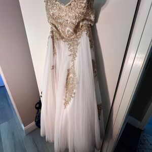 Elegant Gold and White Prom Dress